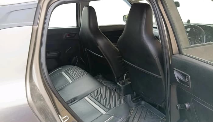 2020 Maruti Swift LXI, CNG, Manual, 84,362 km, interior