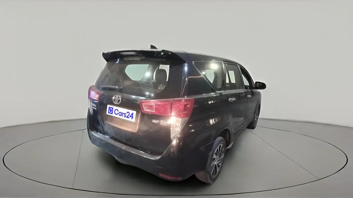 2021 Toyota Innova Crysta 2.7 ZX AT 7 STR, Petrol, Automatic, 80,658 km, exterior