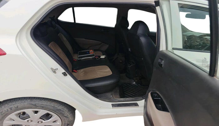 2016 Hyundai Grand i10 MAGNA 1.2 KAPPA VTVT, Petrol, Manual, 48,609 km, interior