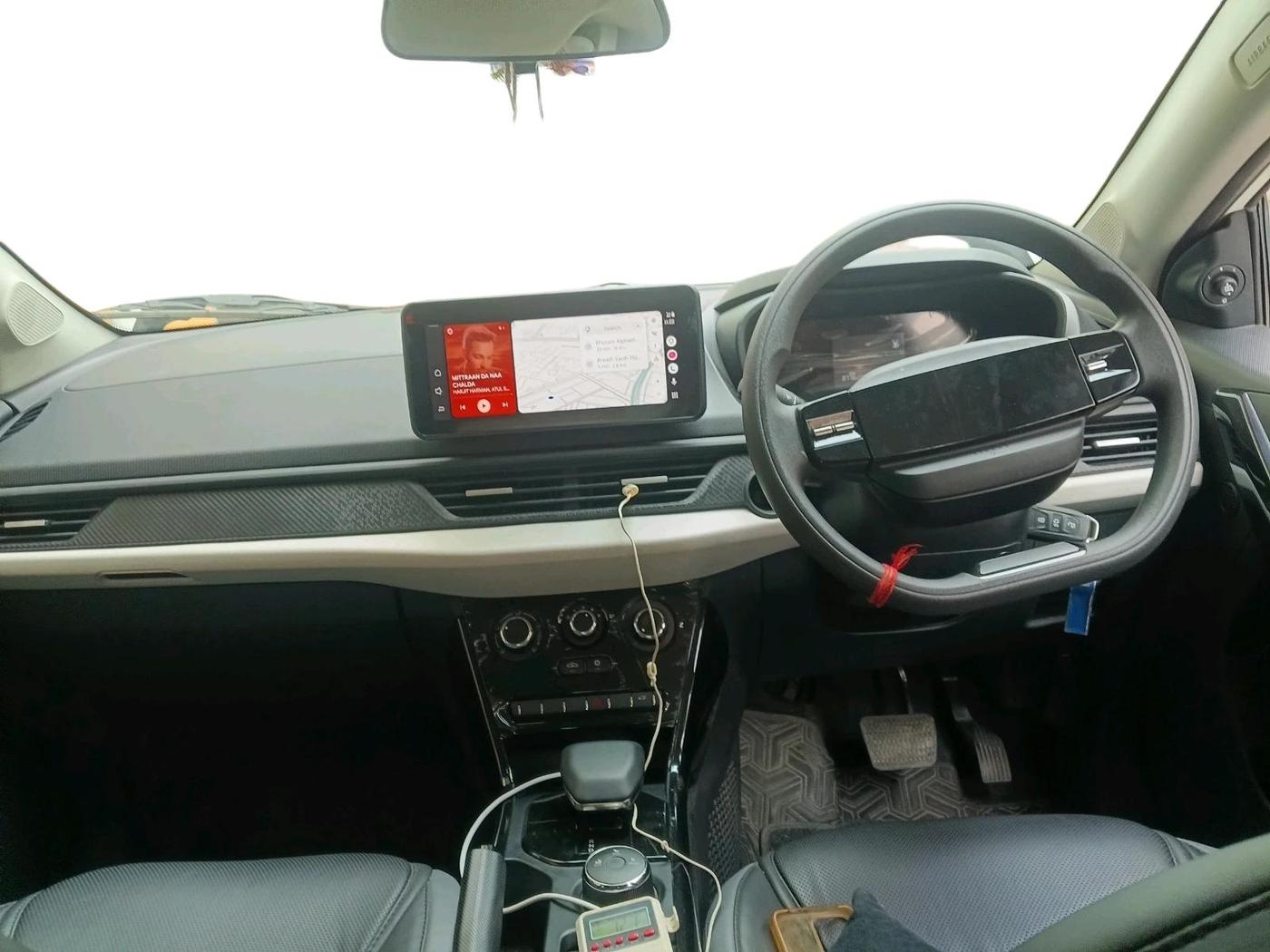 2025 Tata NEXON Pure Plus (S) 1.2 Petrol 6AMT, Petrol, Automatic, 8,776 km, interior