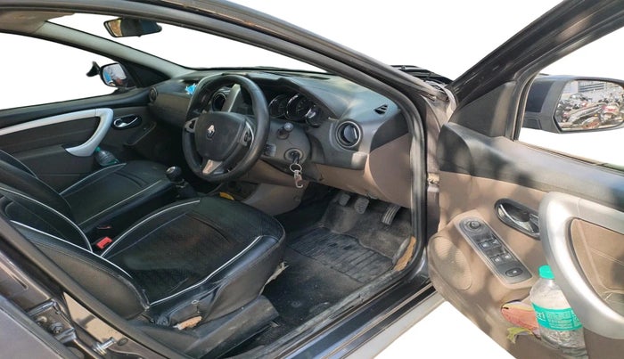 2018 Renault Duster 110 PS RXZ DIESEL, Diesel, Manual, 2,38,177 km, interior