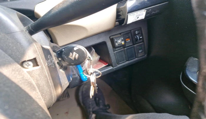 2018 Maruti Wagon R 1.0 VXI, CNG, Manual, 96,526 km, interior