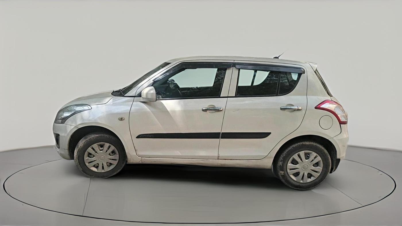 2017 Maruti Swift LXI (O), Petrol, Manual, 90,587 km, exterior