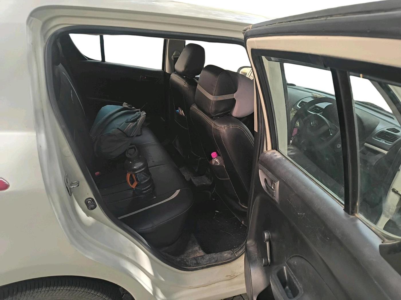 2017 Maruti Swift LXI (O), Petrol, Manual, 90,587 km, interior