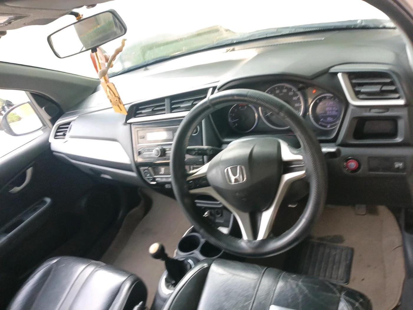 2016 Honda BR-V 1.5L I- DTEC VX, Diesel, Manual, 1,85,812 km, interior
