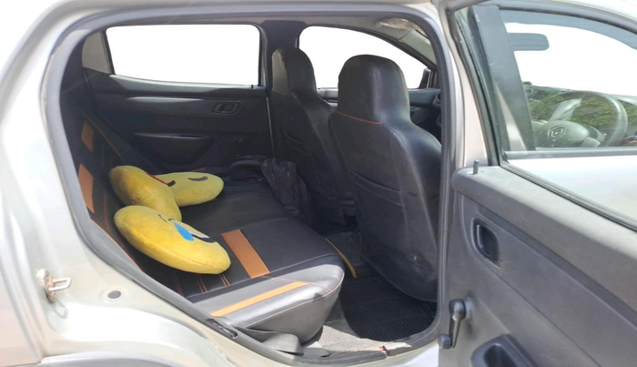 2016 Renault Kwid RXT 1.0, Petrol, Manual, 65,692 km, interior