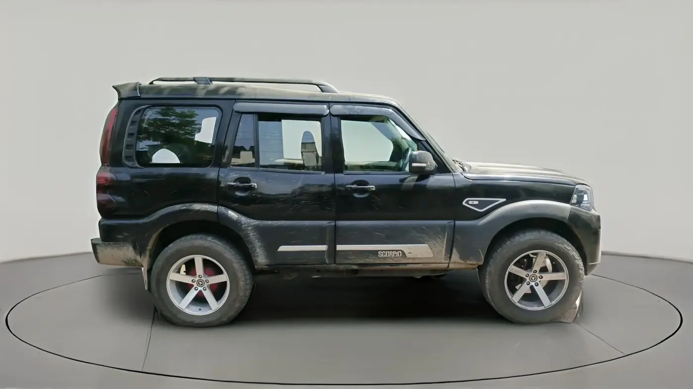 2024 Mahindra SCORPIO CLASSIC S 7STR, Diesel, Manual, 26,152 km, exterior