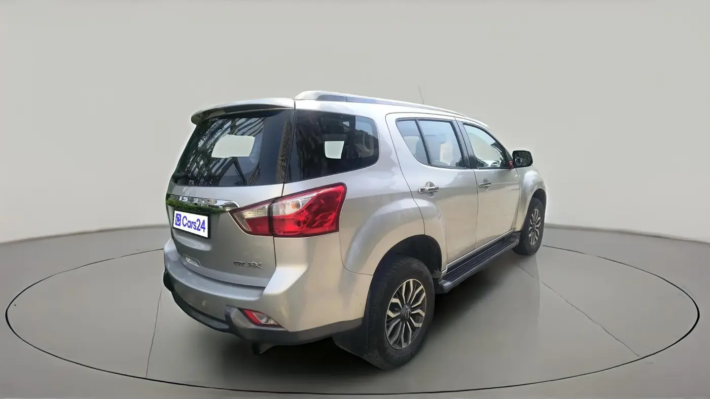2018 ISUZU MU-X 4x2 AT, Diesel, Automatic, 1,04,915 km, exterior
