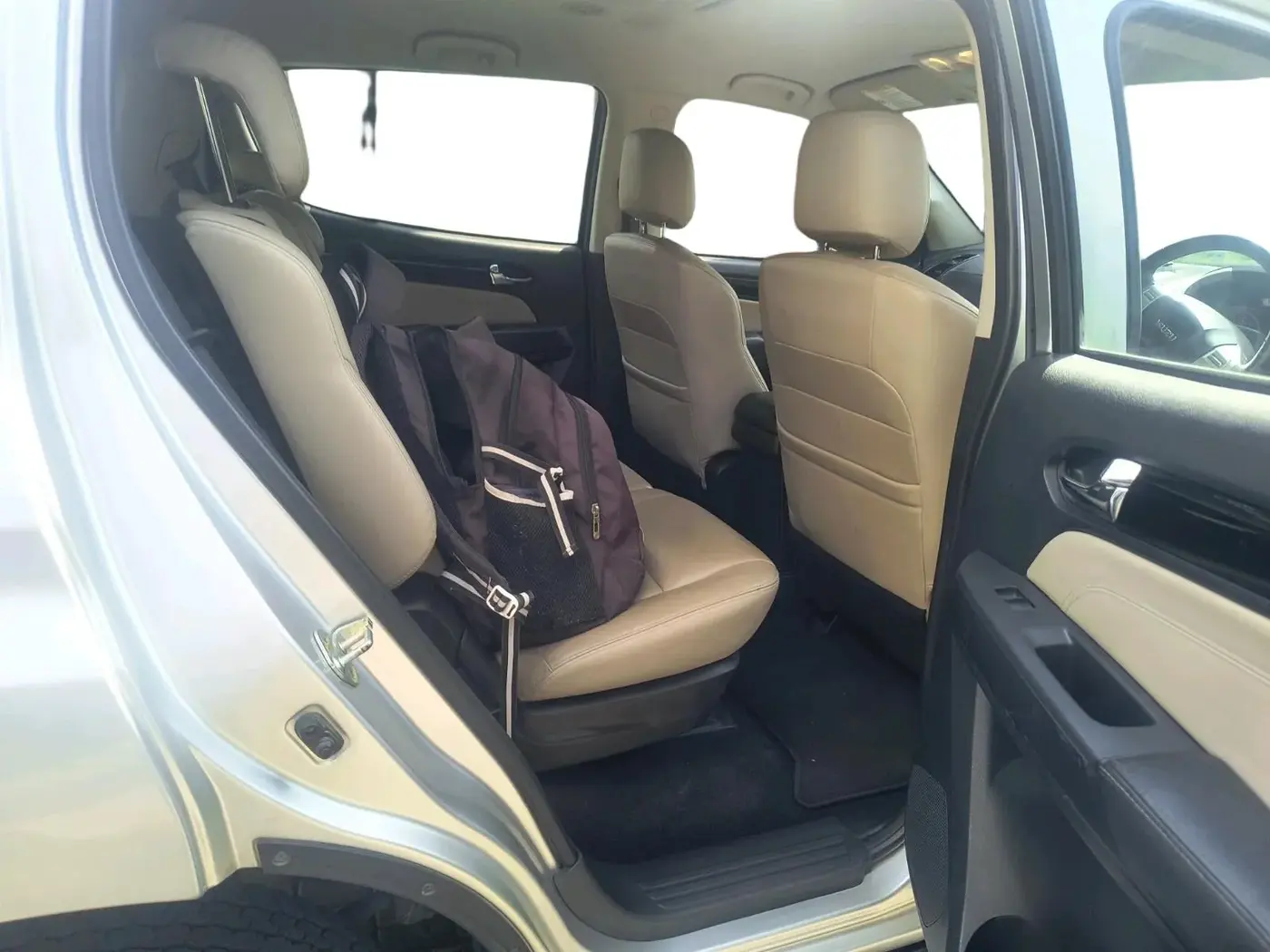 2018 ISUZU MU-X 4x2 AT, Diesel, Automatic, 1,04,915 km, interior