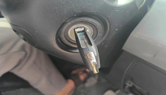 2020 Tata NEXON XM SUNROOF PETROL, Petrol, Manual, 78,005 km, interior