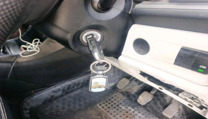 2024 Tata ALTROZ XM PLUS SUNROOF CNG, CNG, Manual, 27,860 km, interior