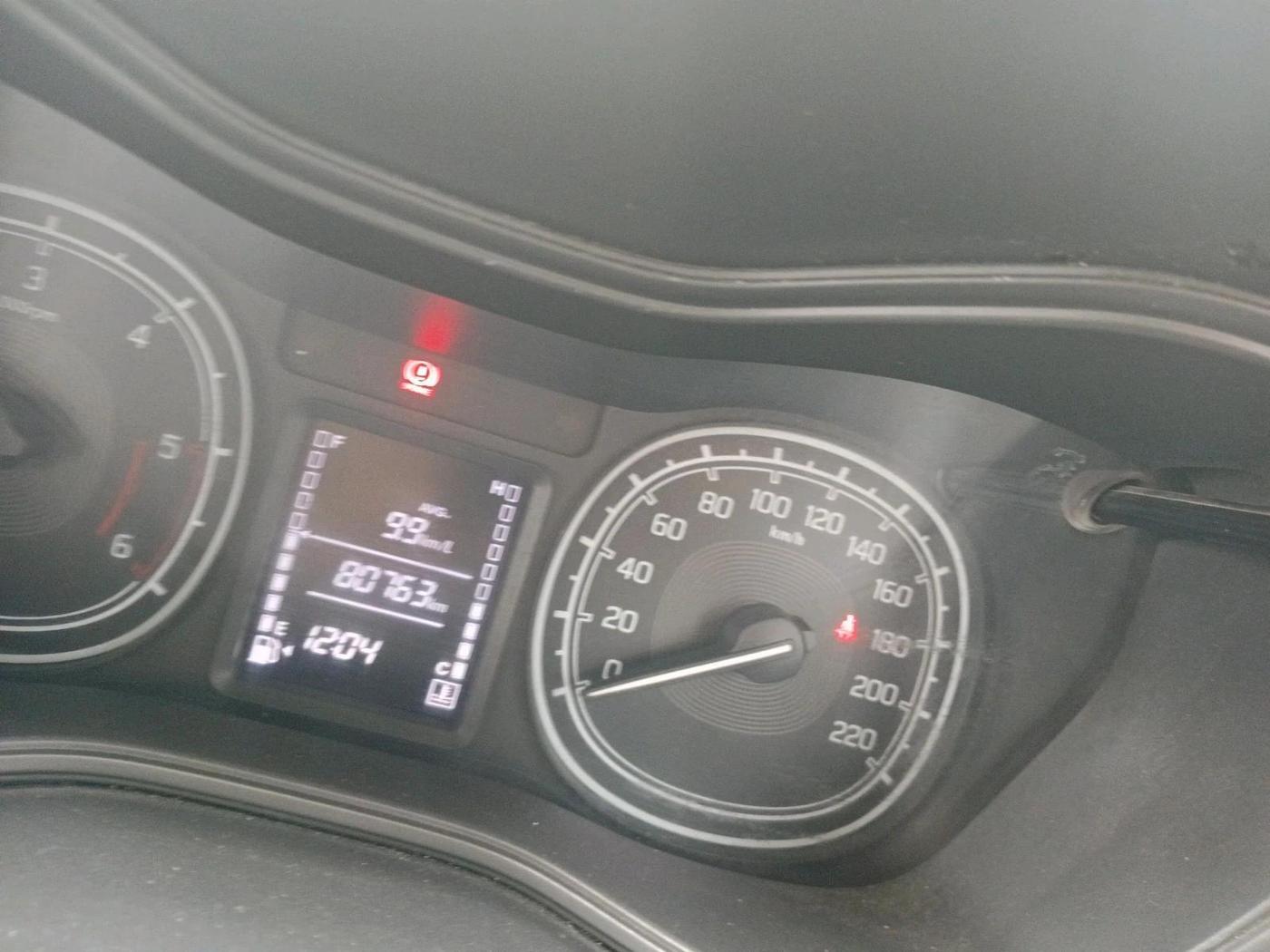 2018 Maruti Vitara Brezza VDI (O), Diesel, Manual, 80,763 km, interior