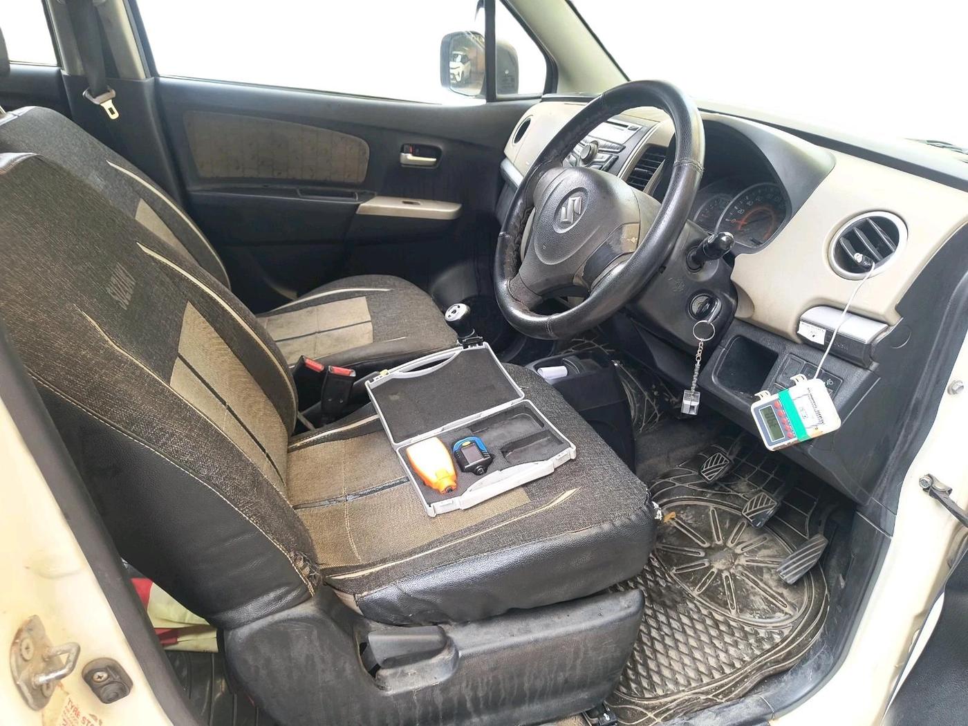 2016 Maruti Wagon R 1.0 VXI, Petrol, Manual, 1,88,593 km, interior