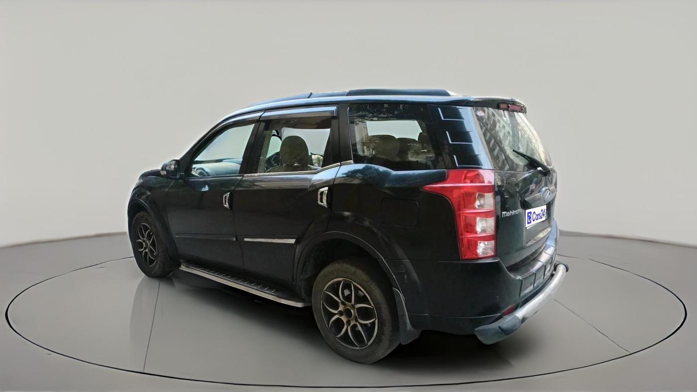 2017 Mahindra XUV500 W6 1.99, Diesel, Manual, 1,37,216 km, exterior
