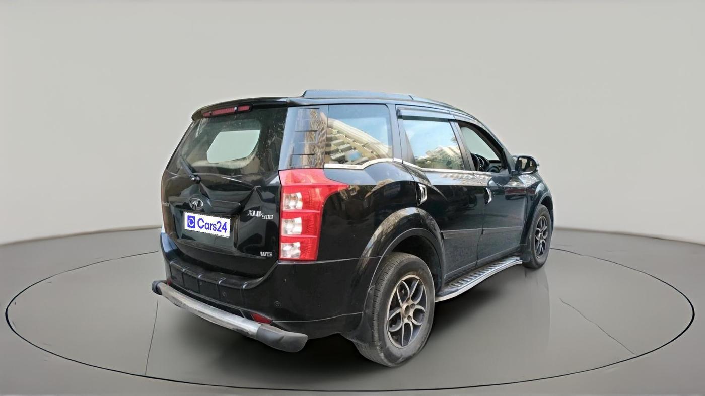 2017 Mahindra XUV500 W6 1.99, Diesel, Manual, 1,37,216 km, exterior