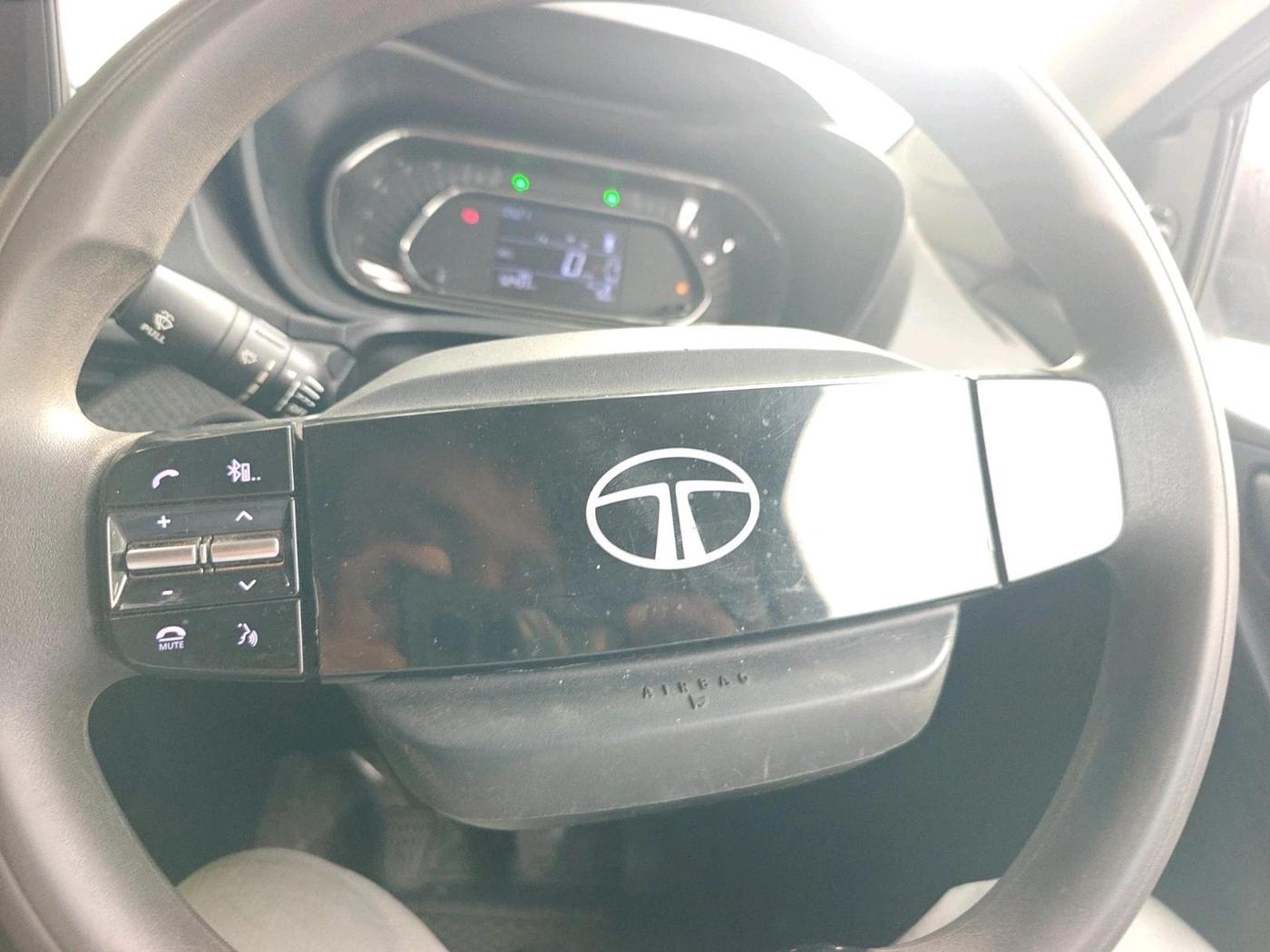 2024 Tata NEXON Smart + 1.5, Diesel, Manual, 52,433 km, interior