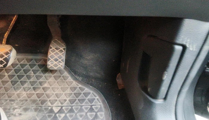 2022 Volkswagen Polo HIGHLINE PLUS 1.0, Petrol, Manual, 1,24,477 km, interior