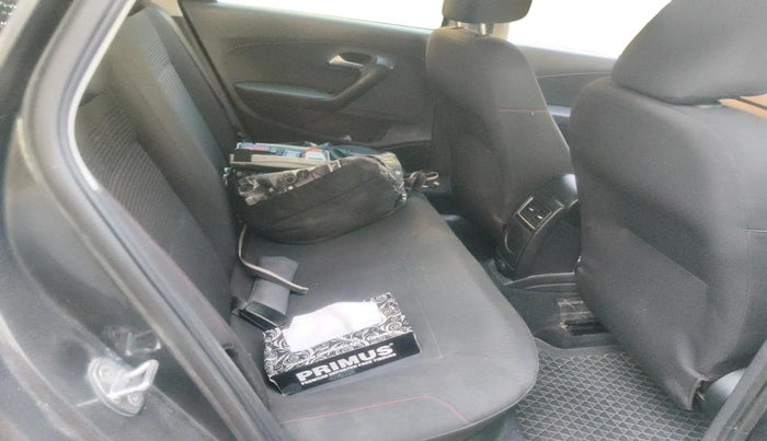 2022 Volkswagen Polo HIGHLINE PLUS 1.0, Petrol, Manual, 1,24,477 km, interior