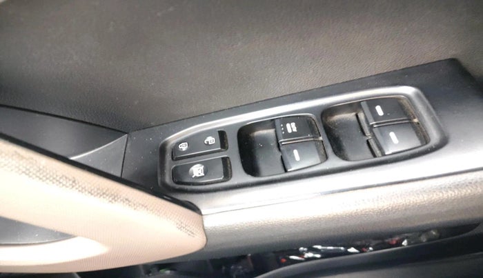 2017 Hyundai Creta SX PLUS 1.6 PETROL, Petrol, Manual, 63,865 km, interior