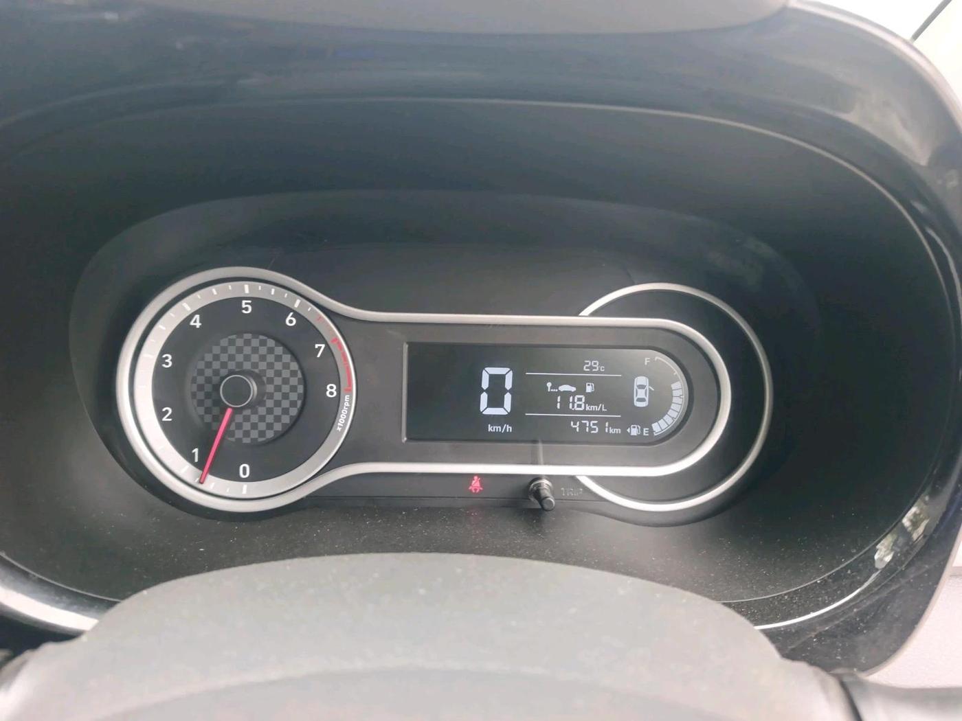 2022 Hyundai GRAND I10 NIOS SPORTZ 1.2 KAPPA VTVT, Petrol, Manual, 4,751 km, interior