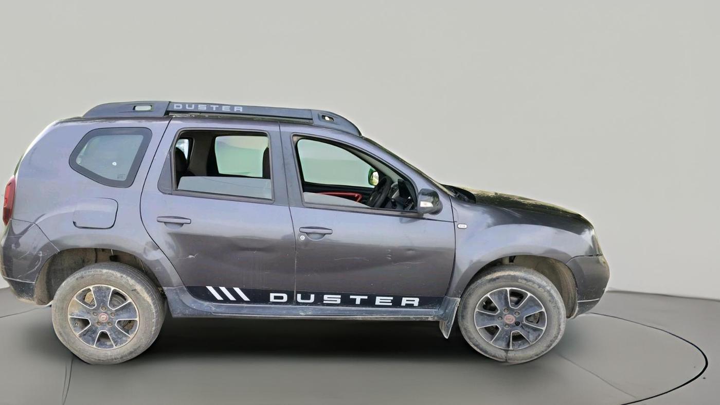 2017 Renault Duster RXS CVT, CNG, Automatic, 1,04,194 km, exterior