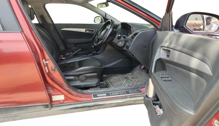2016 Maruti Vitara Brezza ZDI, Diesel, Manual, 2,83,395 km, interior
