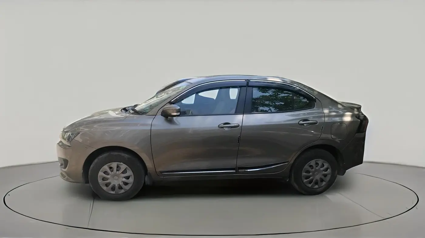 2025 Maruti Dzire VXi CNG, CNG, Manual, 10,363 km, exterior