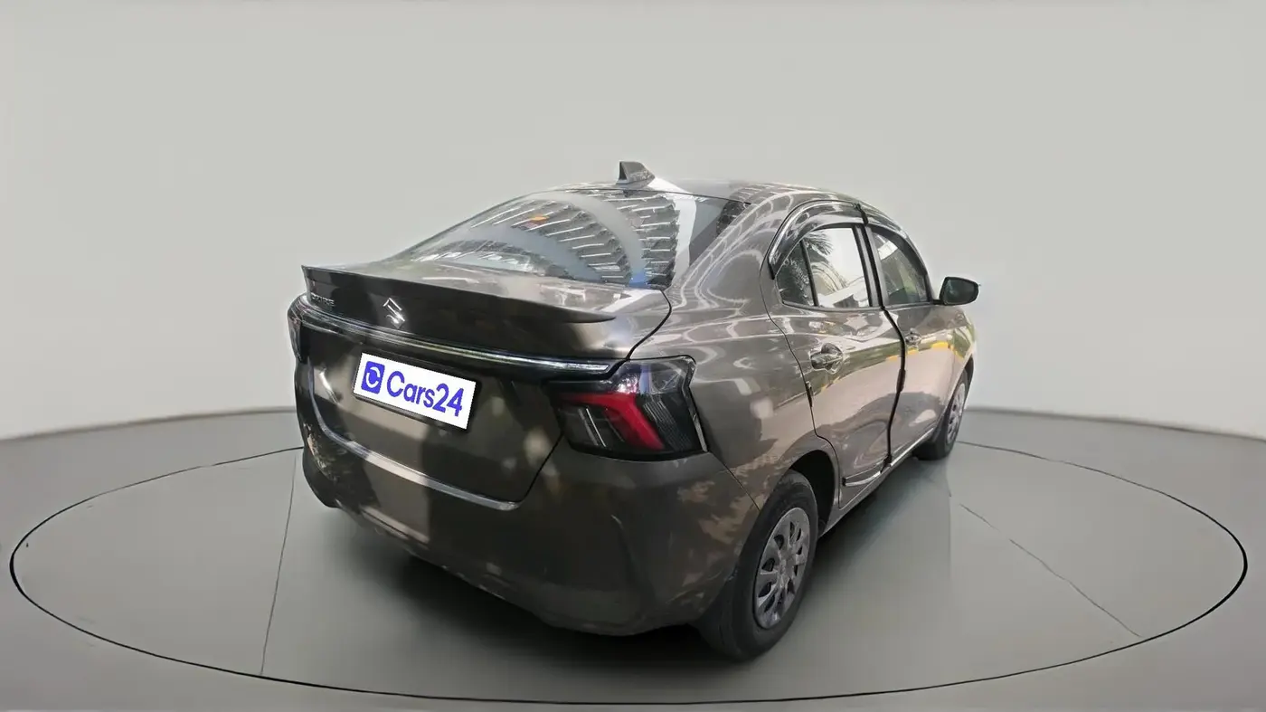 2025 Maruti Dzire VXi CNG, CNG, Manual, 10,363 km, exterior