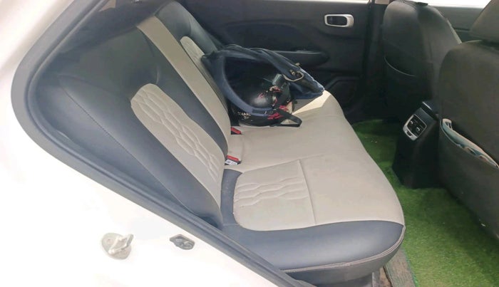 2022 Hyundai VENUE S+ 1.2, Petrol, Manual, 49,244 km, interior