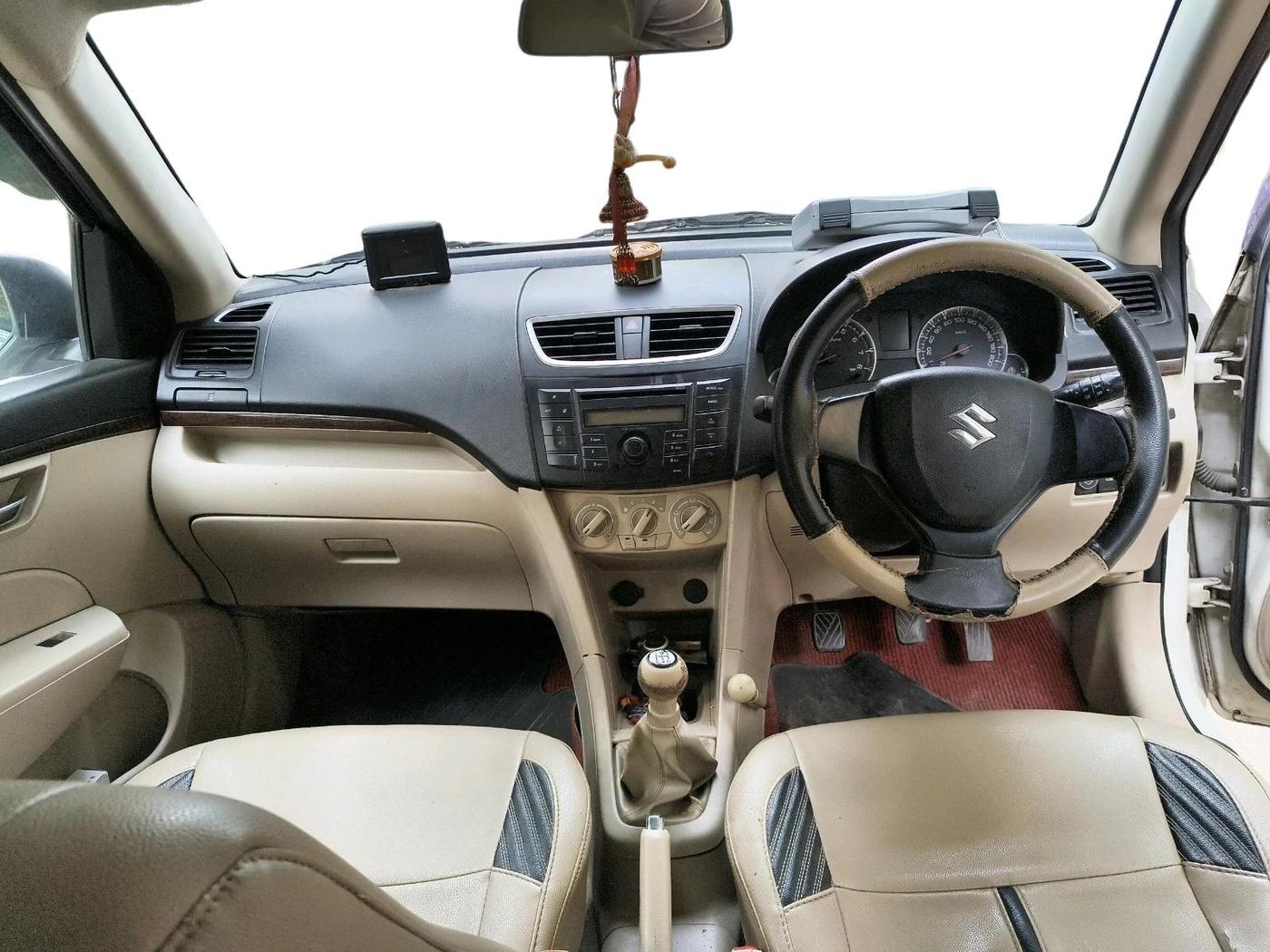 2015 Maruti Swift Dzire VXI, CNG, Manual, 98,351 km, interior