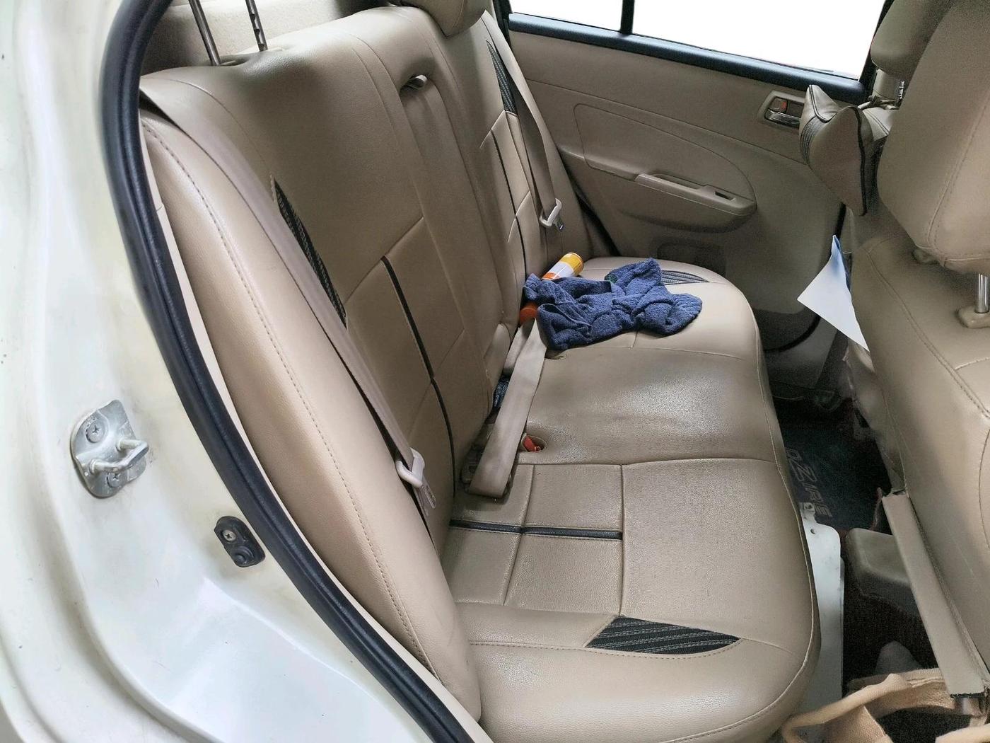 2015 Maruti Swift Dzire VXI, CNG, Manual, 98,351 km, interior