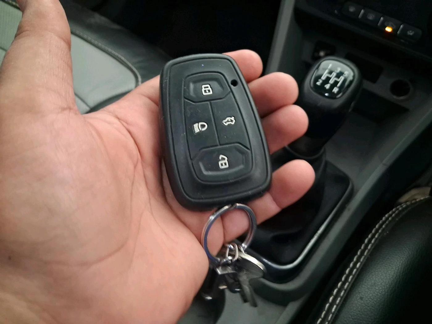 2021 Tata TIGOR XZ PLUS PETROL, CNG, Manual, 68,387 km, interior