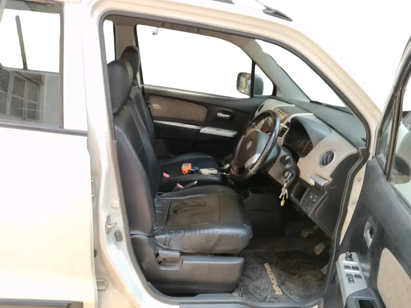 2013 Maruti Wagon R 1.0 VXI, Petrol, Manual, 62,633 km, interior