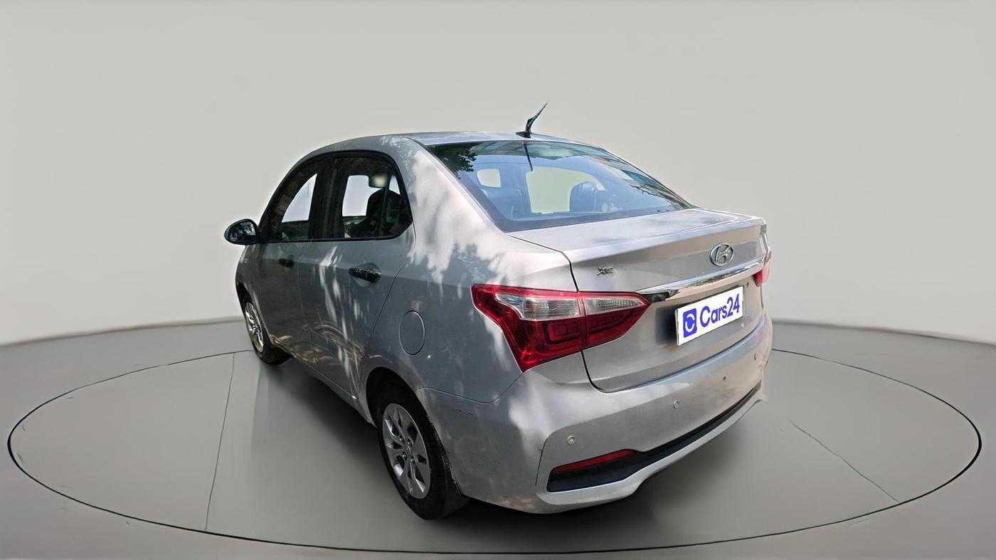 2017 Hyundai Xcent E+, Petrol, Manual, 1,18,682 km, exterior
