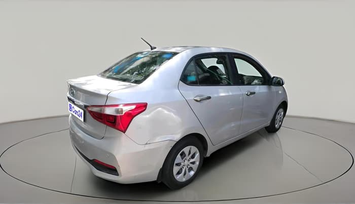 2017 Hyundai Xcent E+, Petrol, Manual, 1,18,682 km, exterior