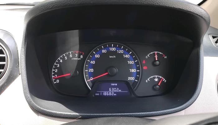 2017 Hyundai Xcent E+, Petrol, Manual, 1,18,682 km, interior