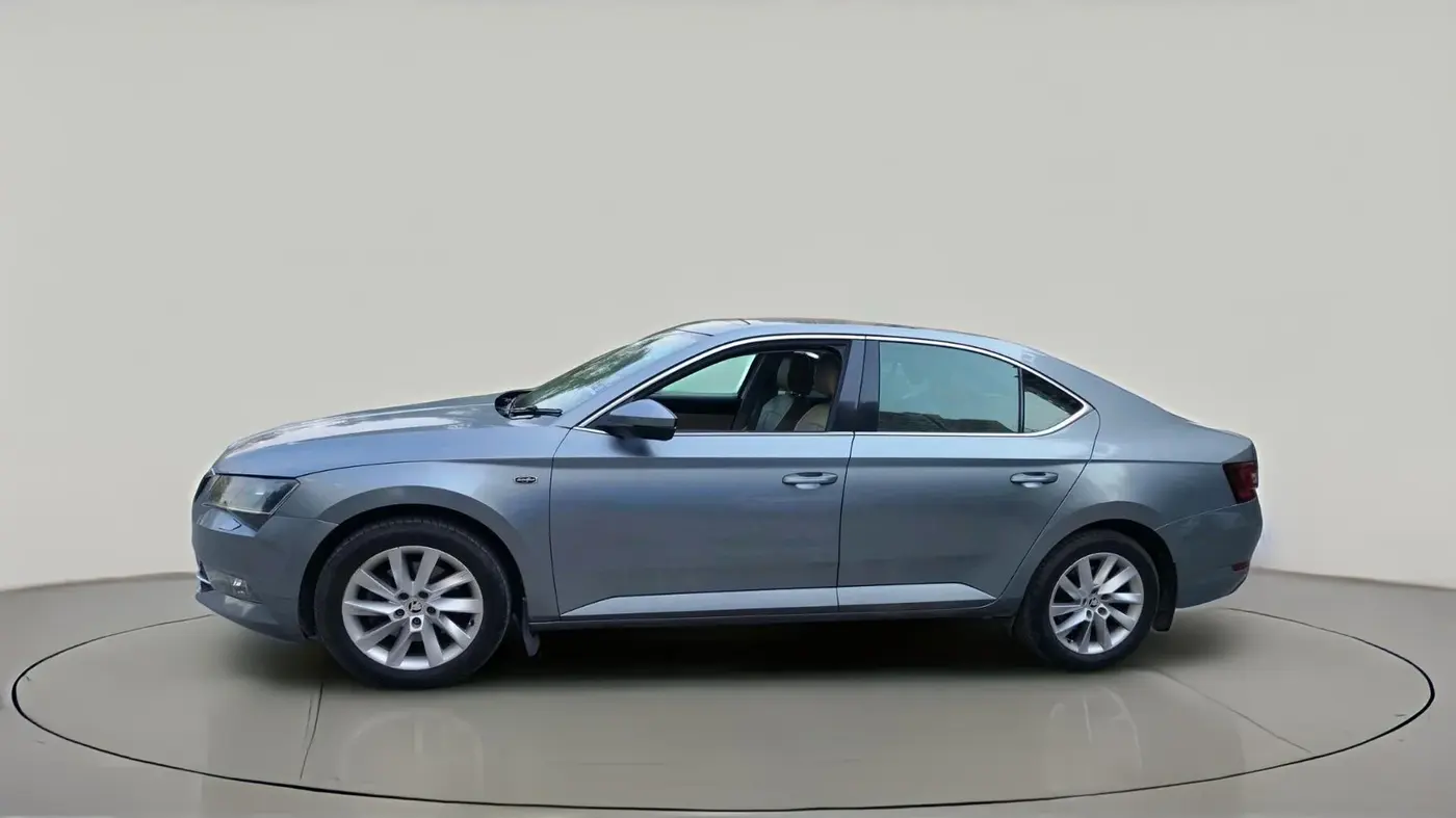 2016 Skoda Superb L&K 1.8 TSI AT, Petrol, Automatic, 72,521 km, exterior