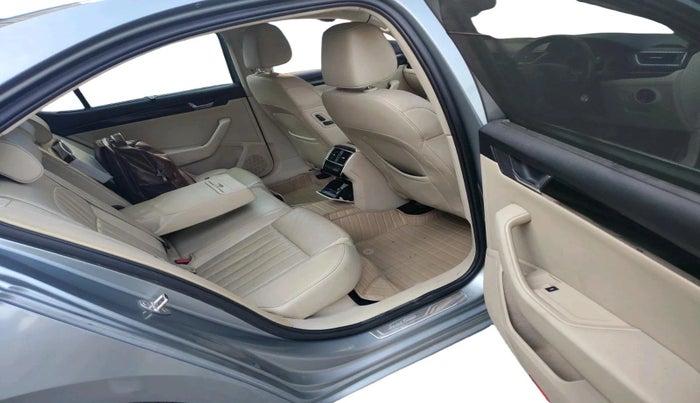 2016 Skoda Superb L&K 1.8 TSI AT, Petrol, Automatic, 72,521 km, interior
