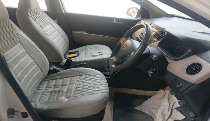2017 Hyundai Grand i10 SPORTZ 1.2 KAPPA VTVT, Petrol, Manual, 1,08,891 km, interior