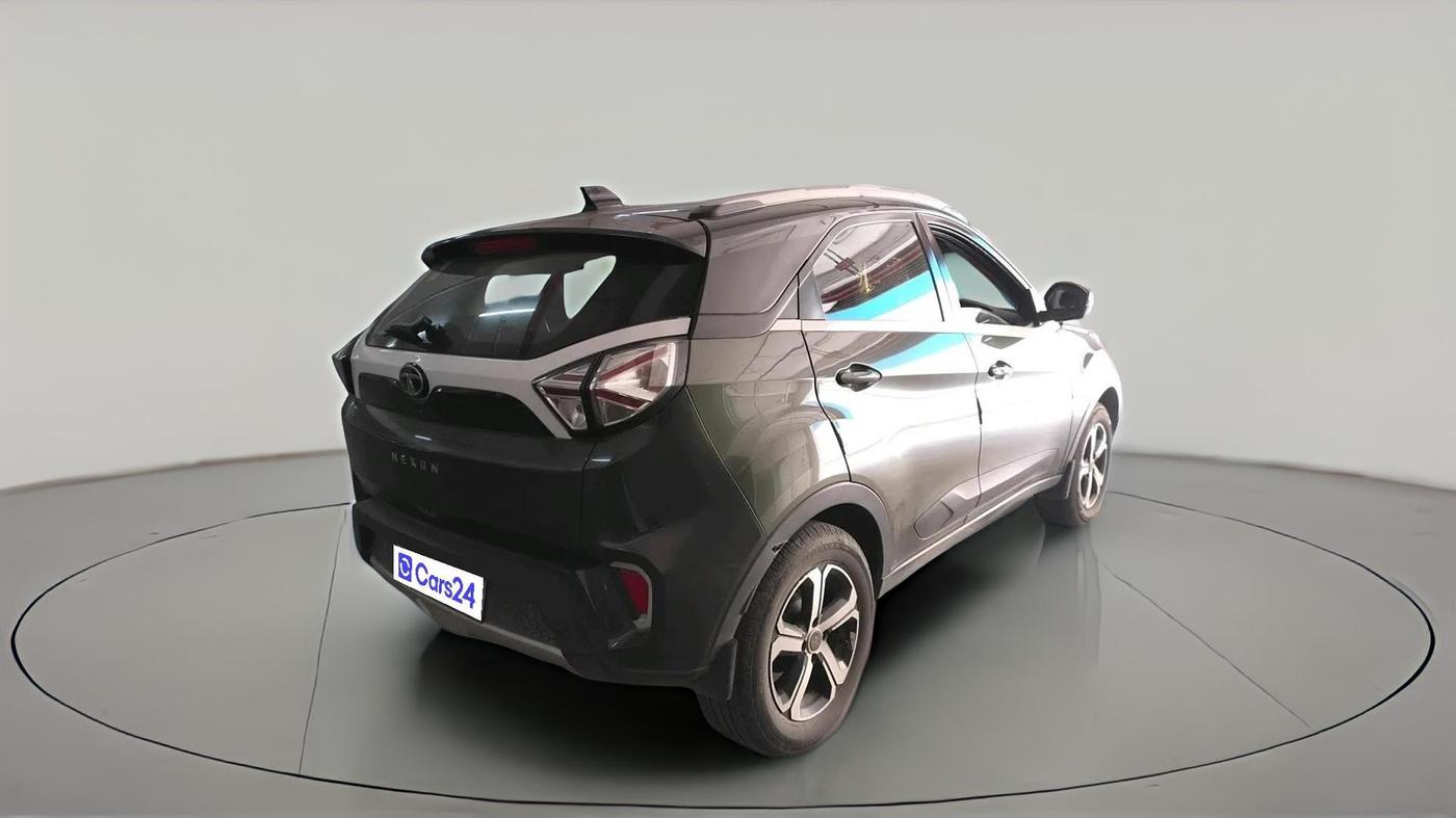 2022 Tata NEXON XZ PLUS (HS) PETROL, CNG, Manual, 31,987 km, exterior