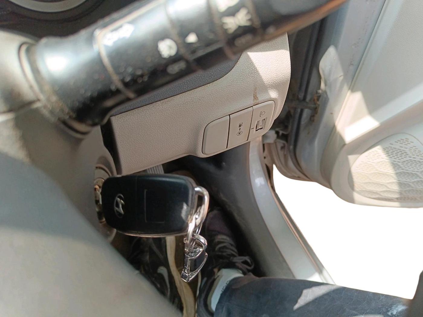 2021 Hyundai AURA S 1.2 CNG, CNG, Manual, 1,33,084 km, interior