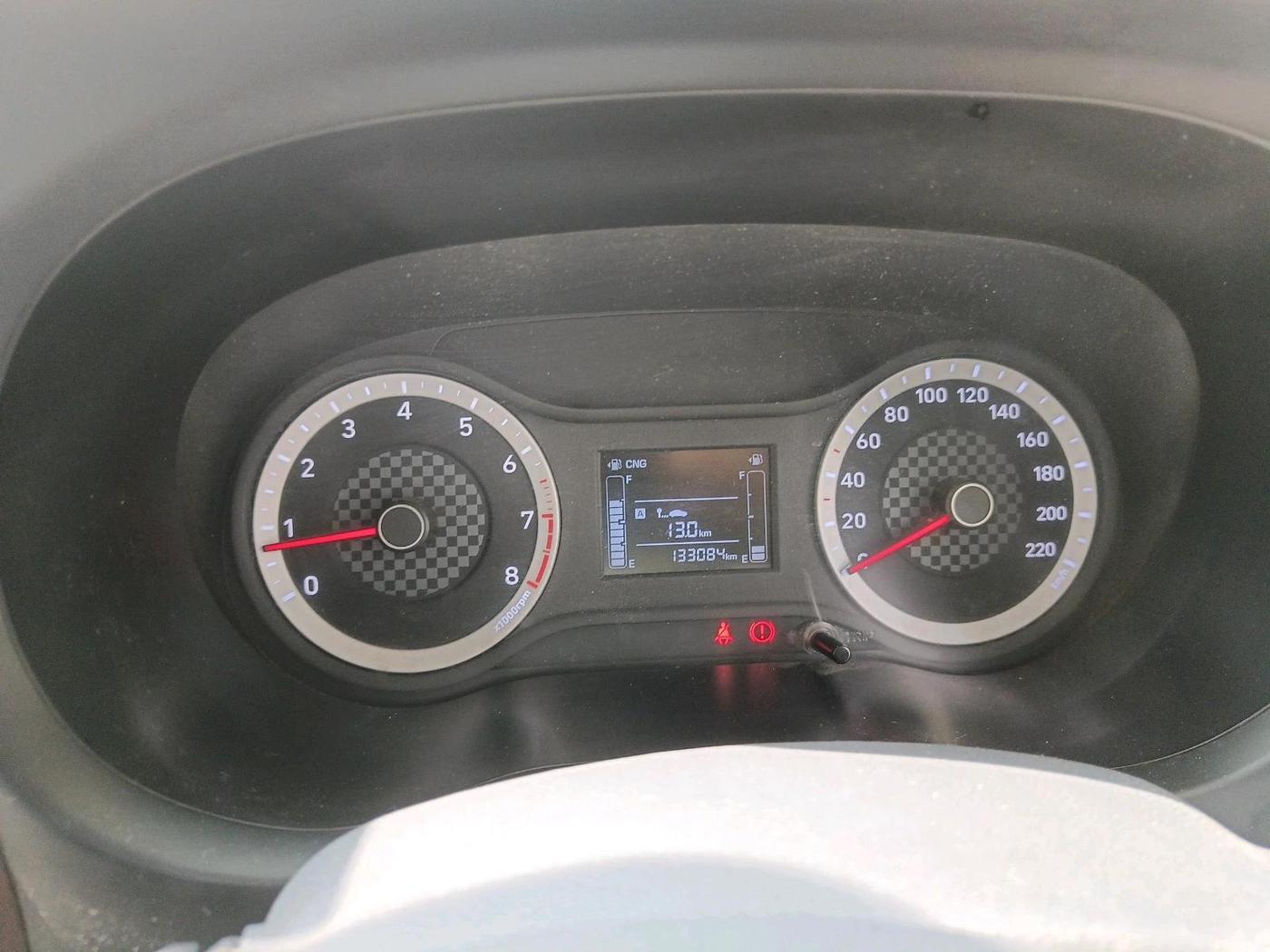 2021 Hyundai AURA S 1.2 CNG, CNG, Manual, 1,33,084 km, interior