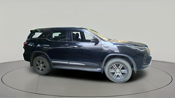 2022 Toyota Fortuner 4X2 AT 2.8 DIESEL, Diesel, Automatic, 61,766 km, exterior