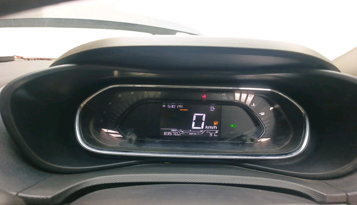 2022 Tata NEXON XM SUNROOF PETROL, Petrol, Manual, 83,570 km, interior