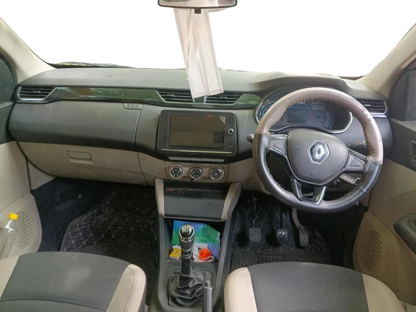 2021 Renault TRIBER RXT, Petrol, Manual, 46,505 km, interior