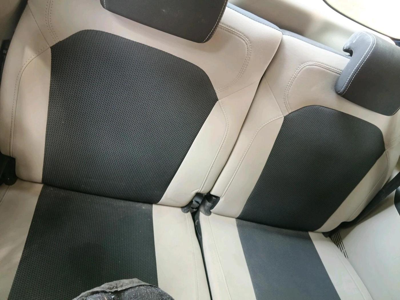2021 Renault TRIBER RXT, Petrol, Manual, 46,505 km, interior
