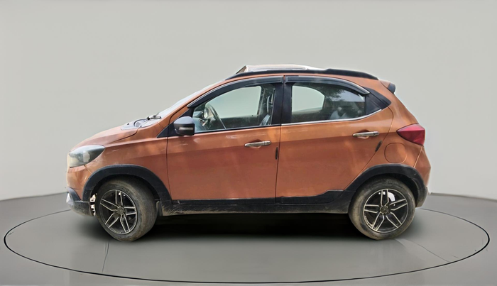 2018 Tata TIAGO NRG PETROL, CNG, Manual, 70,701 km, exterior