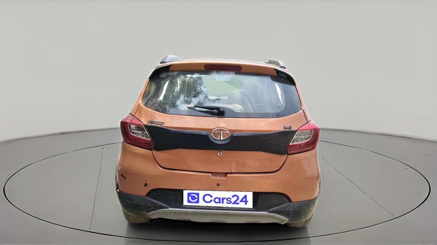 2018 Tata TIAGO NRG PETROL, CNG, Manual, 70,701 km, exterior