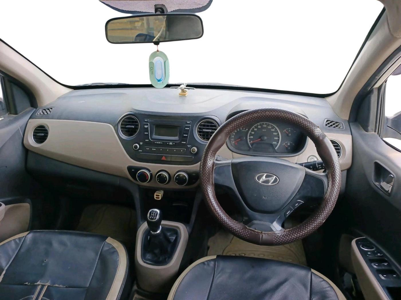 2014 Hyundai Grand i10 SPORTZ 1.2 KAPPA VTVT, CNG, Manual, 85,218 km, interior