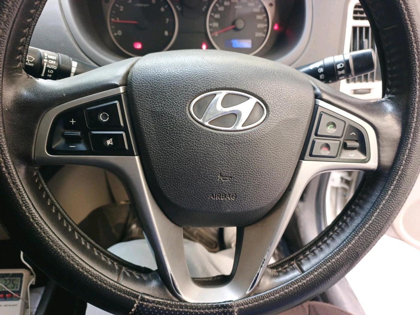 2012 Hyundai i20 SPORTZ 1.2, Petrol, Manual, 1,06,098 km, interior
